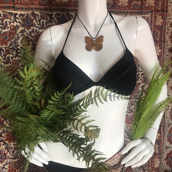 Sterling Silver Resin encased Butterfly Wings Pendant with Leather Cord. - Picture 11 of 15